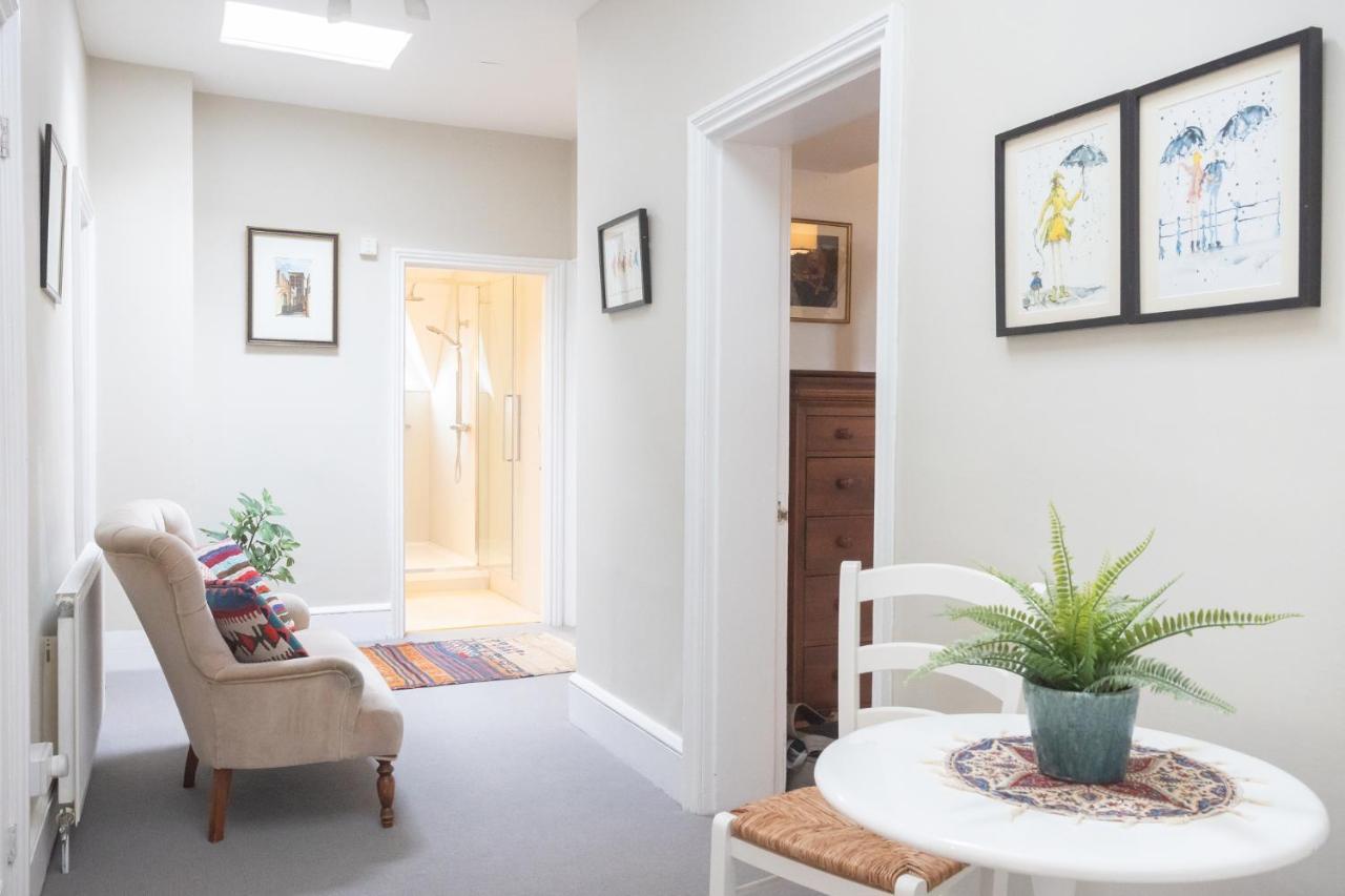 Spacious 3Br Victorian Cheltenham Loft Flat In Cotswolds - Free Parking Lägenhet Exteriör bild